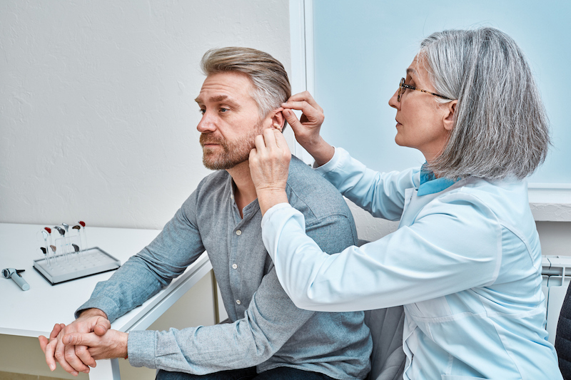 How Do I Know When I Need Hearing Aids?