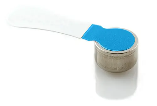 hearing aid battery with blue tab - Size 675